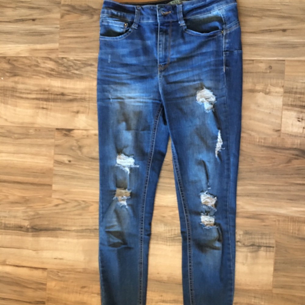 Jeans - Picture 2 of 3
